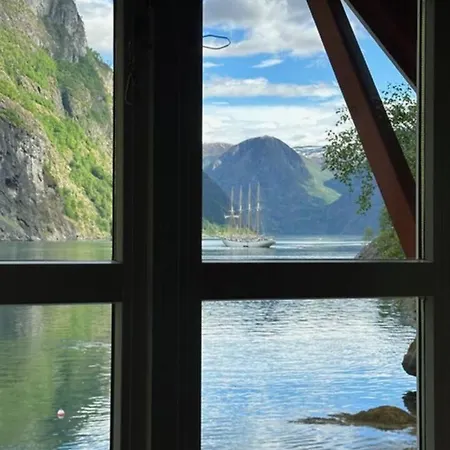 Vakantiehuis Fretheim Fjordhytter *